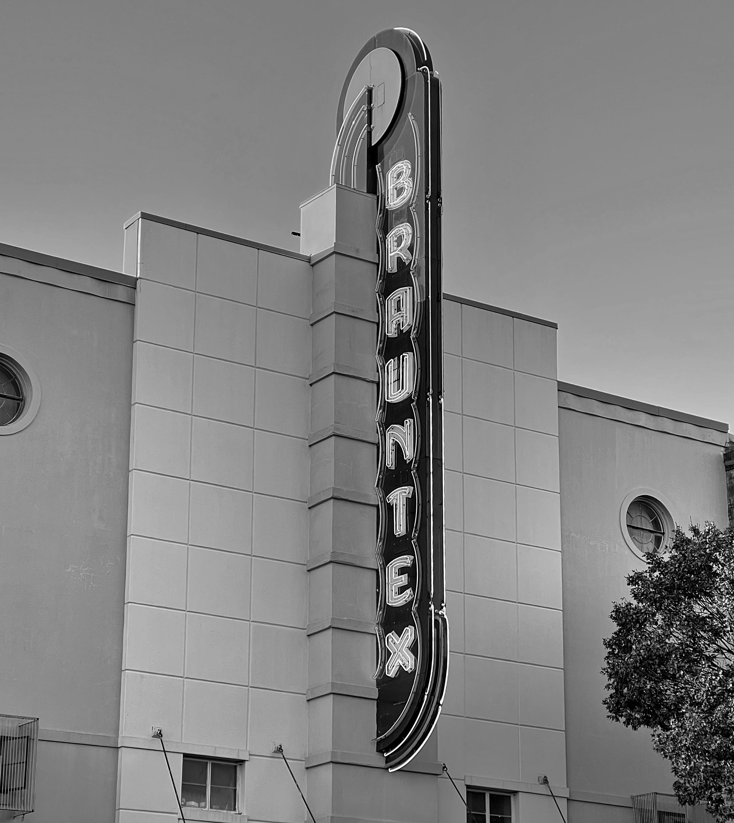 Brauntex Vertical Marquee