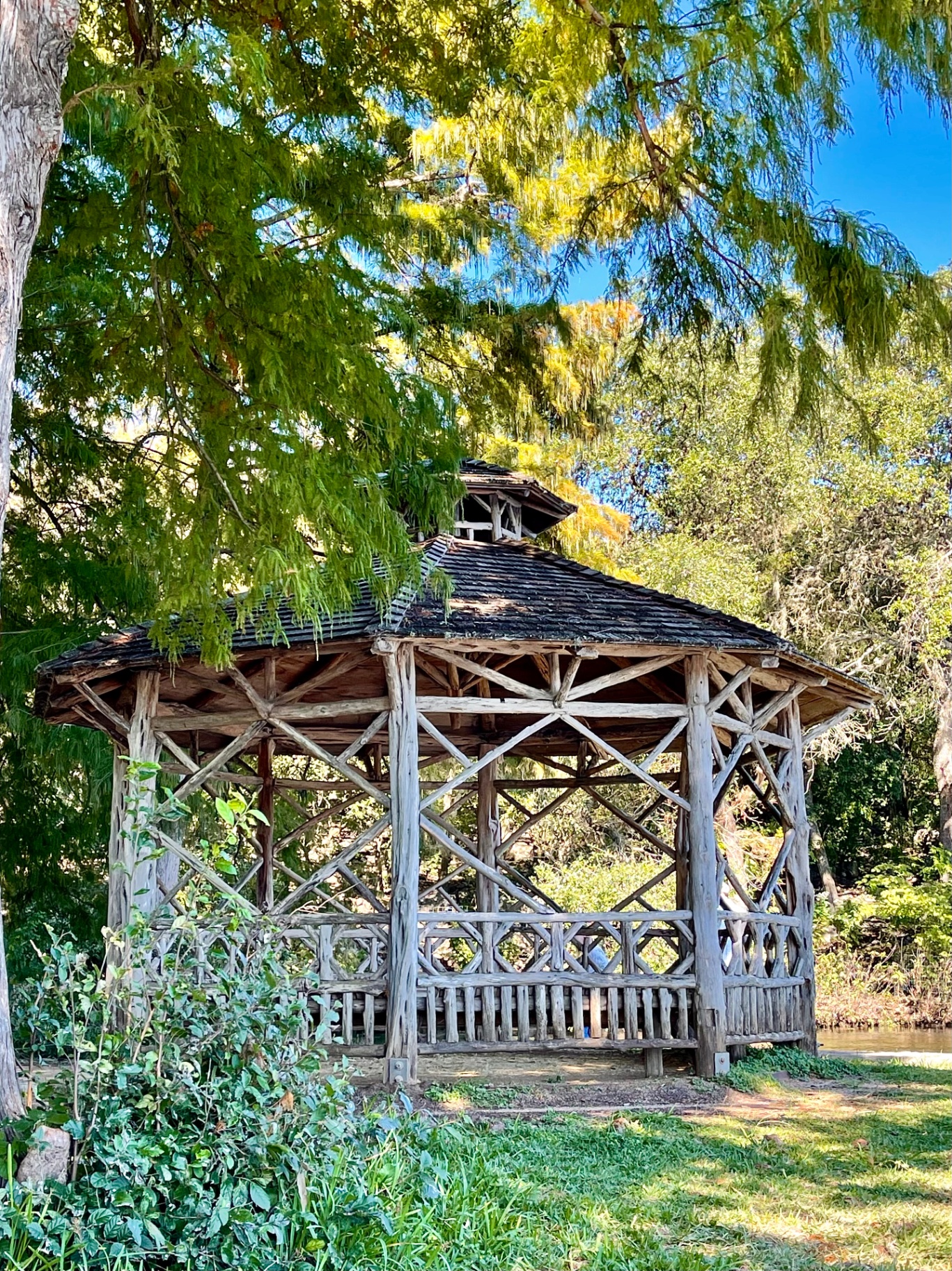 Landa Park Gazebo in Summer